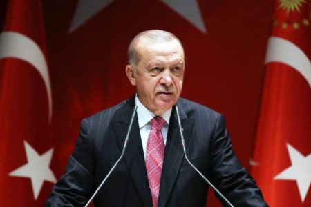 Erdogan apela al “diálogo” para resolver tensiones en Mediterráneo oriental