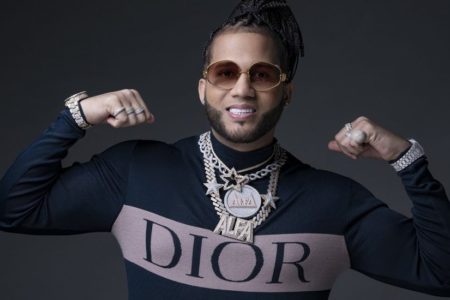 Seis dominicanos compiten esta noche por Premios Juventud