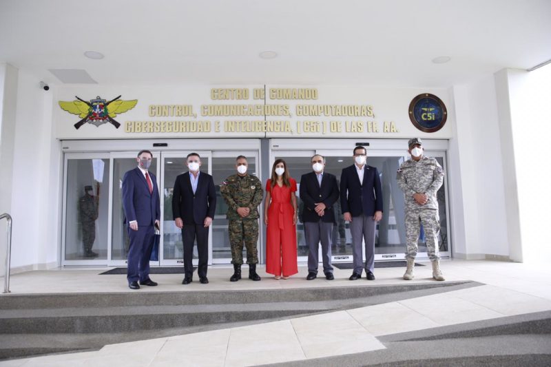 Empresarios del CONEP visitan al Ministerio de Defensa