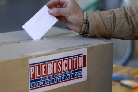 Siete de cada 10 chilenos votará en el histórico plebiscito pese a pandemia