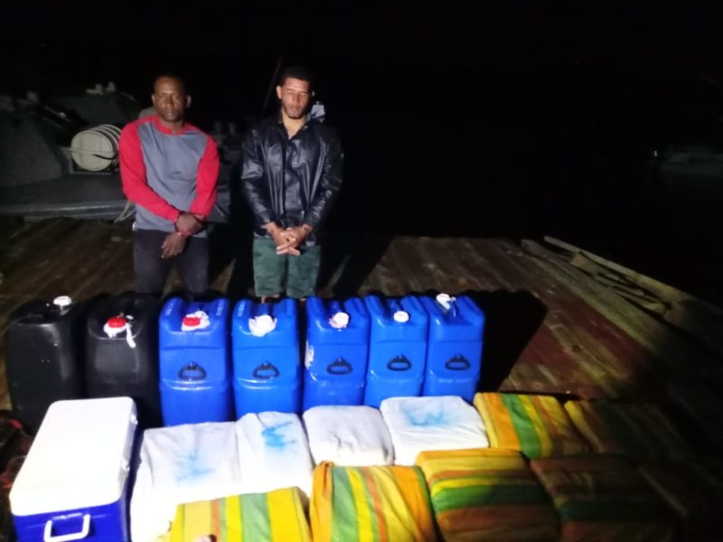 En operación conjunta DNCD decomisa 298 paquetes de cocaína o heroína en la provincia Peravia