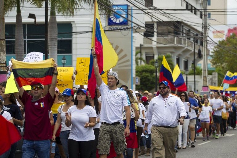 Buscan evitar deportaciones de venezolanos mediante recurso legal