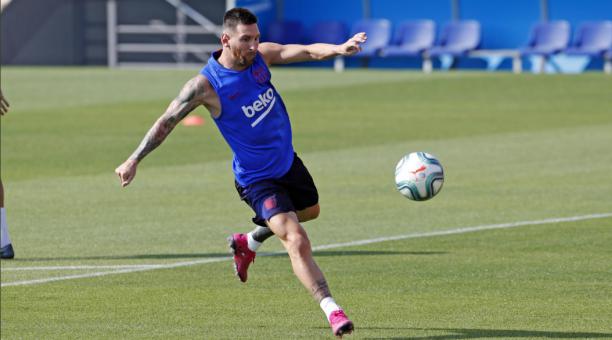 El argentino Lionenel Messi entrenó junto al resto de sus compañeros del Barcelona FacebookTwitterWhatsAppMás…