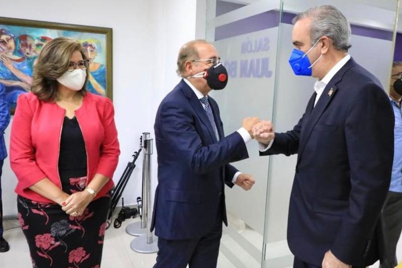 Presidente Abinader se reúne con ex mandatario Danilo Medina y miembros CP del PLD