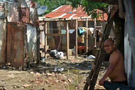 El drama de los moradores del barrio Los Coordinadores tras la tormenta Laura