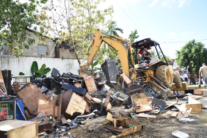 Ministerio de Hacienda destruye 284 máquinas tragamonedas y más de 2 mil equipos confiscados