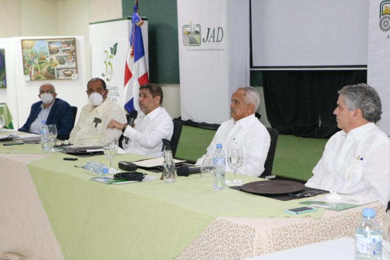 Ministro de Agricultura se reúne con el Consejo de Directores JAD 