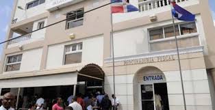 Fiscalía de Santo Domingo Este logra medidas de coerción para 15 integrantes de red de tráfico de indocumentados