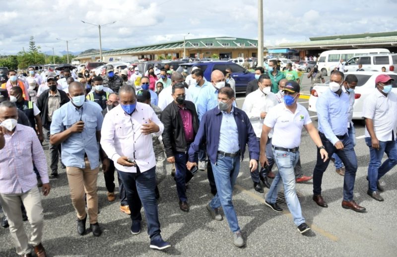 Gobierno dispone traslado Mercado de Pulgas   a terrenos Merca Santo Domingo 