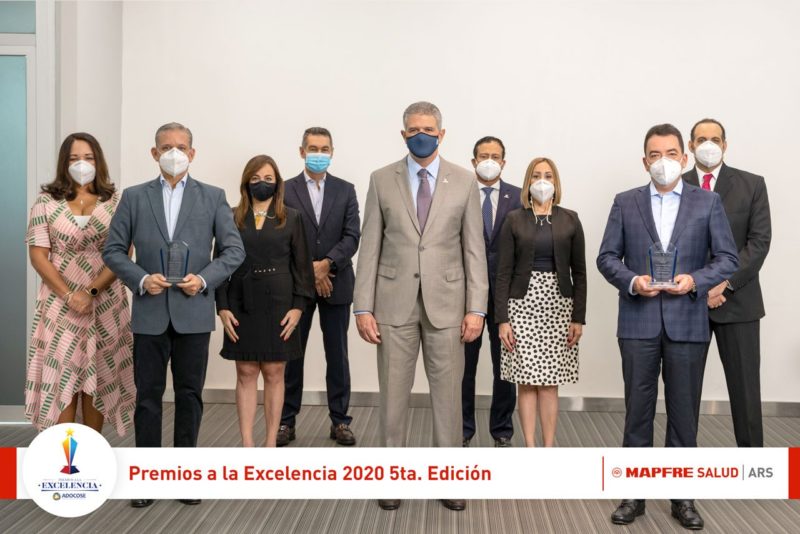 MAPFRE SALUD ARS gana dos galardones en Premios a la Excelencia ADOCOSE 2020