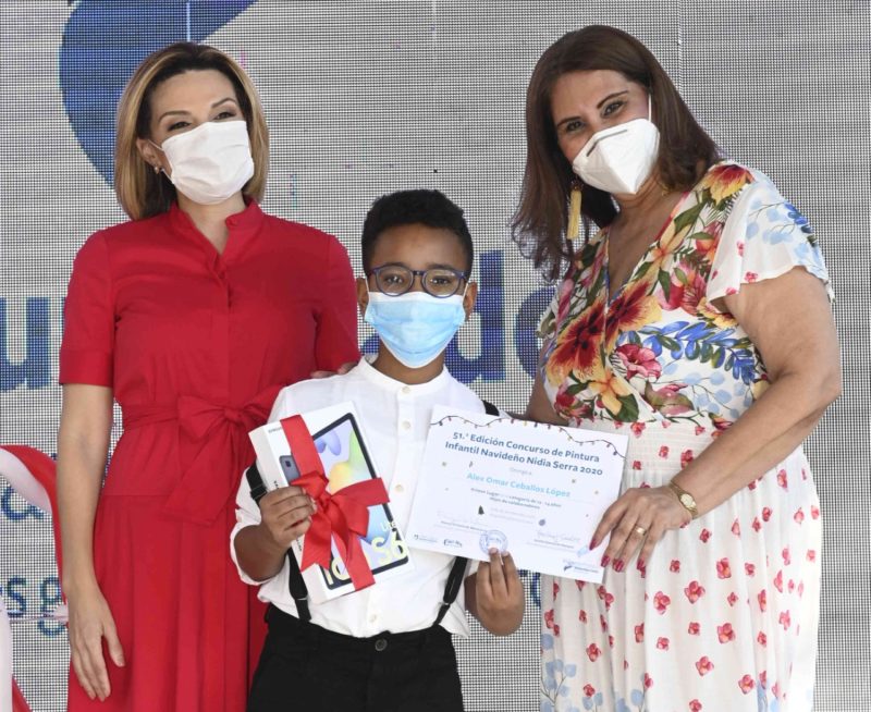 Voluntariado Banreservas reconoce el talento de niños  ganadores de concurso de pintura navideña