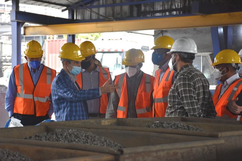 Almonte visita SJM y Falcondo;  Promueve desarrollo de minería