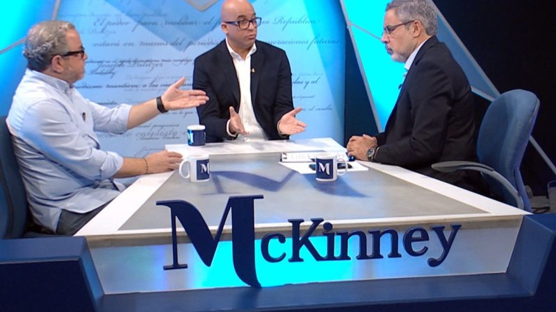 Debate entre Guarocuya Félix y Homero Figueroa en McKINNEY