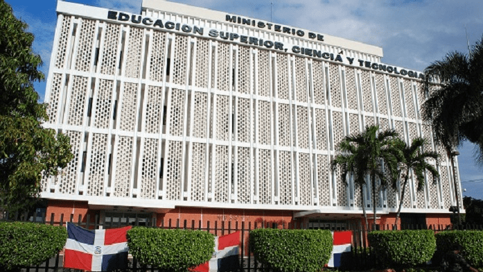 MESCYT ordena extender programa de ayuda para estudiantes dominicanos en Cuba