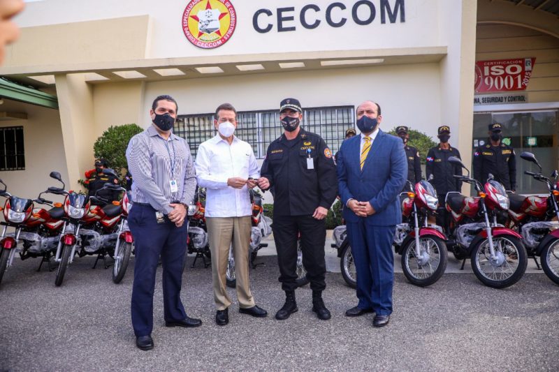 CECCOM recibe donación de 10 motocicletas para fortalecer el combate al ilícito