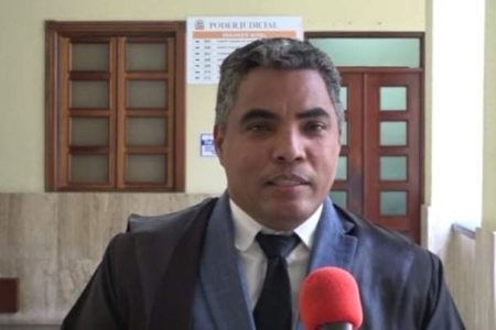 Abogado denuncia torturas, abusos y atropellos contra detenidos en destacamentos y cárceles provincia Santo Domingo