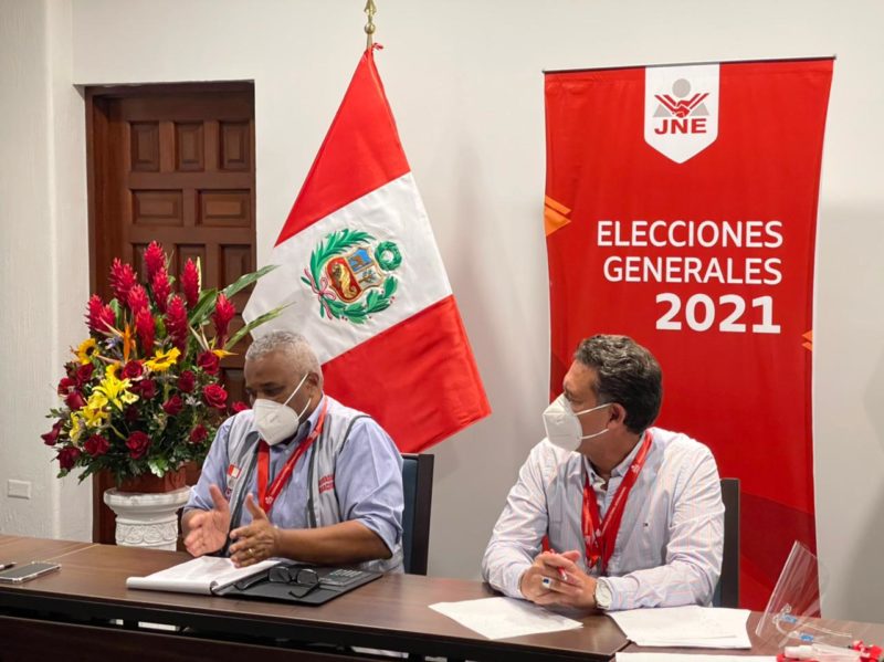 Presidente del Tribunal Superior Electoral preside reunión de evaluación de las elecciones en Perú