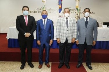 Contralor Catalino Correa insta a auditores a agilizar procesos de aprobaciones de pagos 