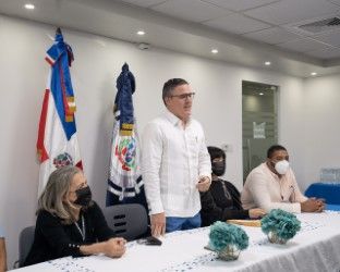 Jean Luis Rodríguez anuncia aumento salarial para departamento de mayordomía de Autoridad Portuaria