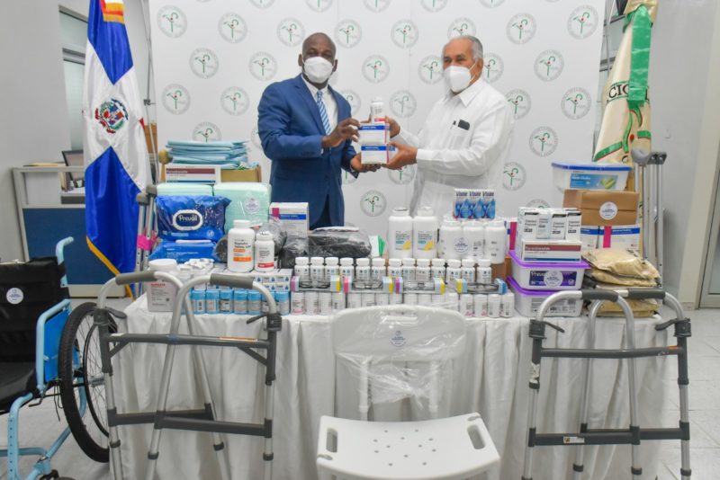 CONAPE recibe  sillas de ruedas, alimentos, medicinas y otros insumos