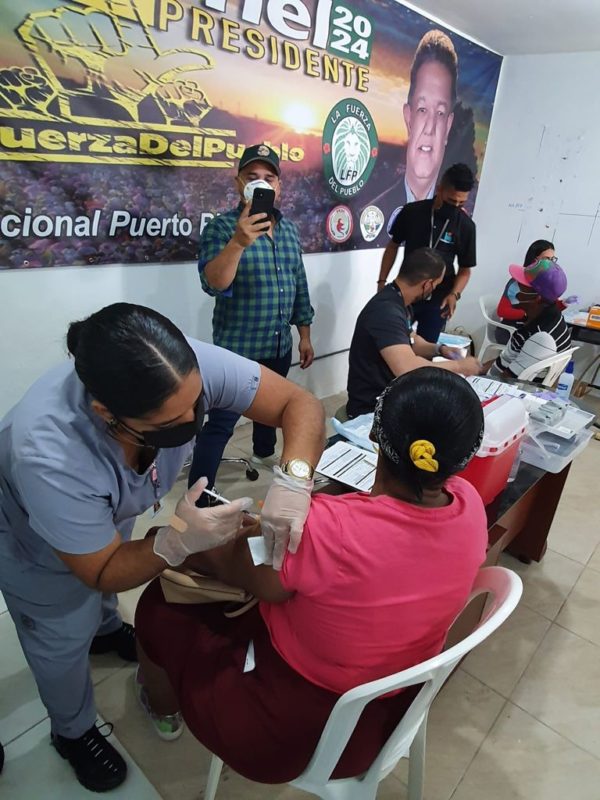 Fuerza del Pueblo realiza jornada de vacunación contra el COVID- 19 en Puerto Rico