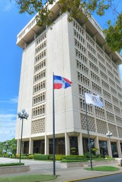 Banco Central mantiene su tasa de política monetaria en 3.00 % anual