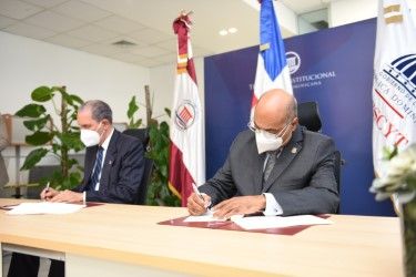 Tribunal Constitucional y MESCYT firman acuerdo de cooperación interinstitucional