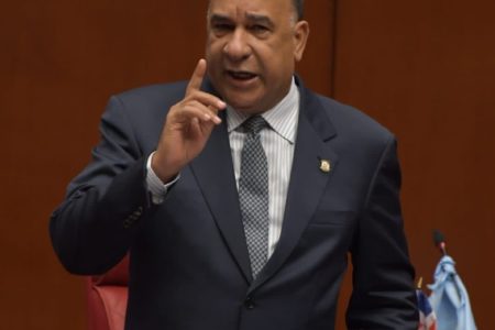 Senador Bauta Rojas: van a quebrar la producción nacional de cerdos