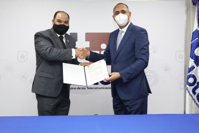 Indotel y Defensor del Pueblo firman convenio de cooperación 