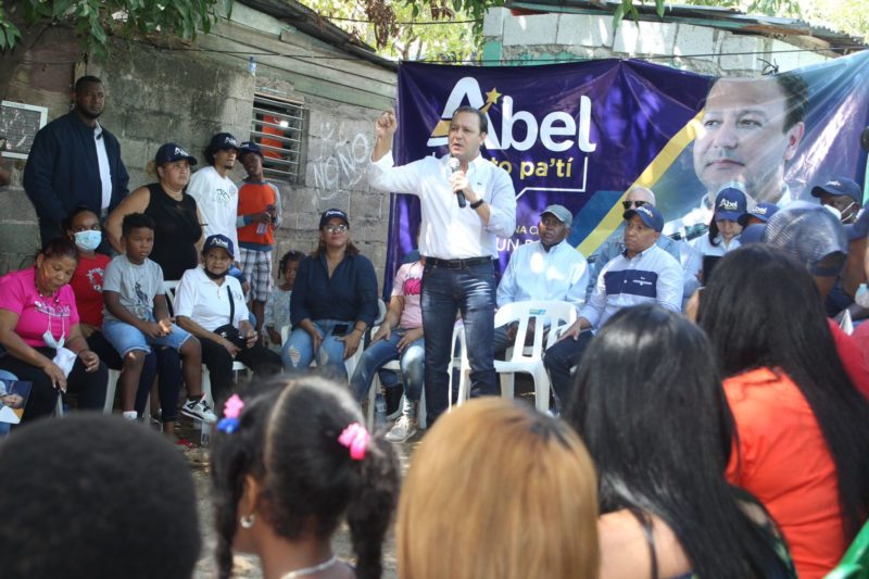 Abel Martínez dice Gobierno ha desamparado a madres solteras las cuales se encuentran en estado de indefensión