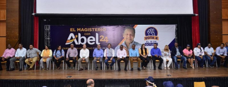 Abel juramenta equipos de campaña sector magisterial del Gran Santo Domingo
