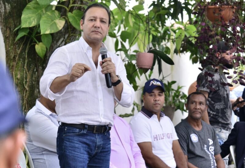 Abel Martínez: “no basta con recorrer el país para resolver los problemas de las comunidades”