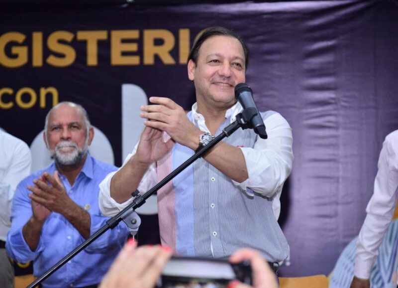 Abel Martínez: “abracemos con esperanza y alegría, la renovación que empezamos a construir desde el corazón del PLD”