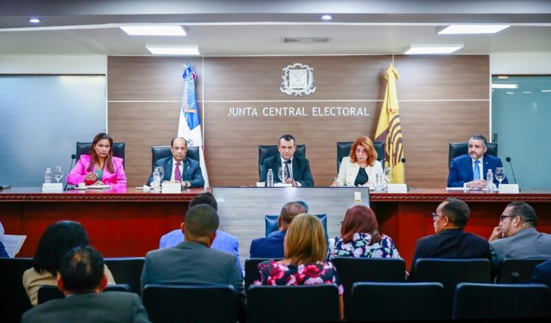 JCE otorga plazo de 5 días para que partidos políticos justifiquen impugnaciones a resoluciones contemplan conformación de 100 Juntas Electorales y 20 OCLEE 