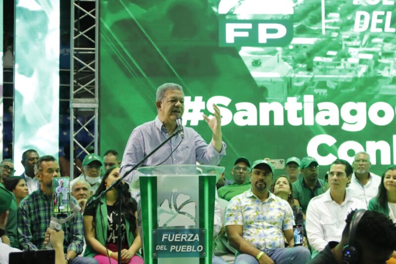 Fuerza del Pueblo da respuesta contundente a quienes han querido disminuir su presencia en el escenario político, afirma LF