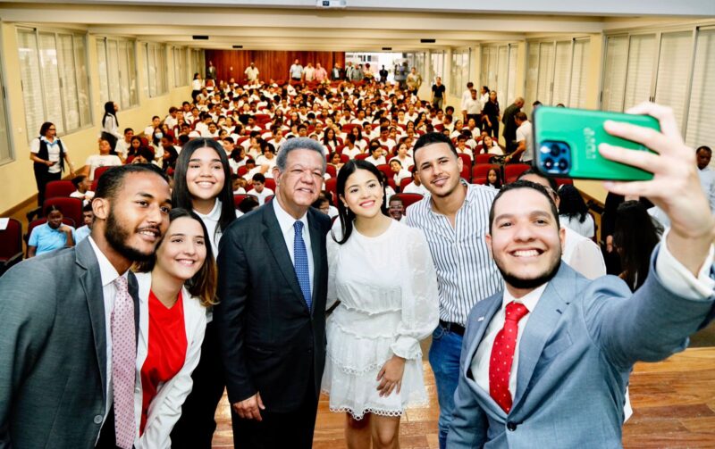 Reconocen a Leonel Fernández como propulsor de los modelos de las Naciones Unidas en RD