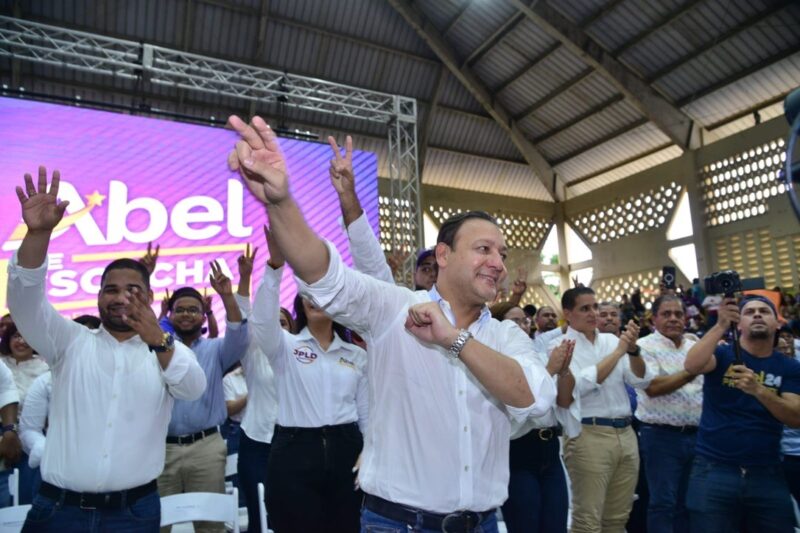 Con la juventud construiremos la mejor República Dominicana de la historia, afirma Abel Martínez