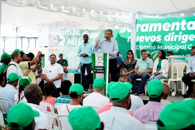 Leonel denuncia hospital en La Romana se mantiene cerrado a cuatro meses de ser inaugurado