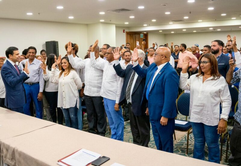 Exgobernador Casa Presidencial del PLD Fernándo Sánchez ingresa a Unidad Externa para apoyar reelección