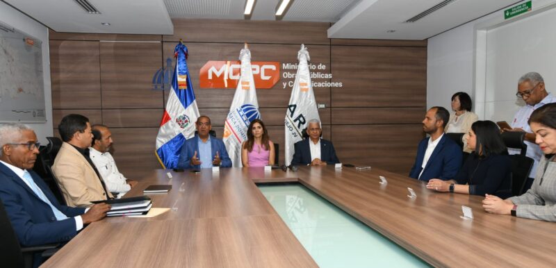 MOPC y empresa minera Pueblo Viejo suscriben convenio para diseño de circunvalación Piedra Blanca-El Copey