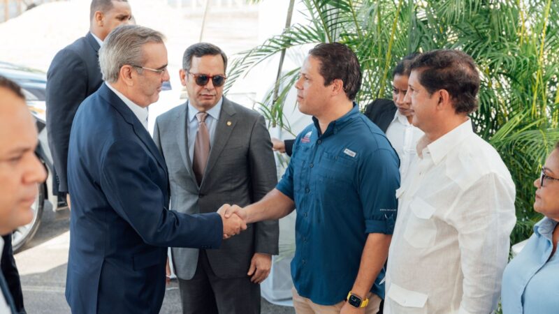 Presidente Abinader y Ministro Bonilla dan primer palazo para construcción de la Ciudad Judicial de Santo Domingo Oeste
