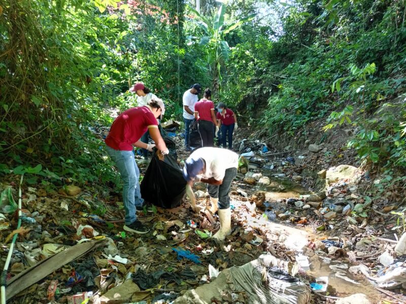 Encuentro Épico en Espaillat: Unión por la Salud y el Medio Ambiente en el Día Internacional de Limpieza Costas, Playas y Riberas de Ríos