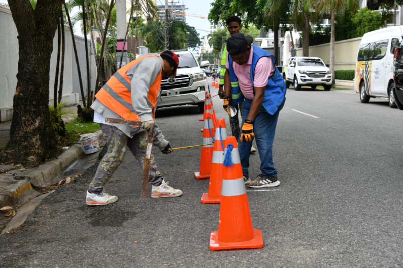 Intrant realiza operativo de retiro de conos colocados de manera ilegal