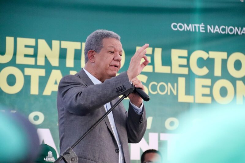 Leonel: El respaldo de la gente lo convertiremos en votos el 19 de mayo