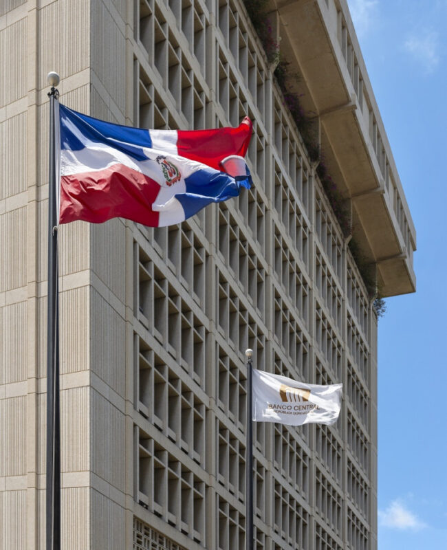 Economía dominicana registra expansión interanual de 7.8 % en abril de 2024, acumulando un crecimiento promedio de 5.1 % en enero-abril 2024