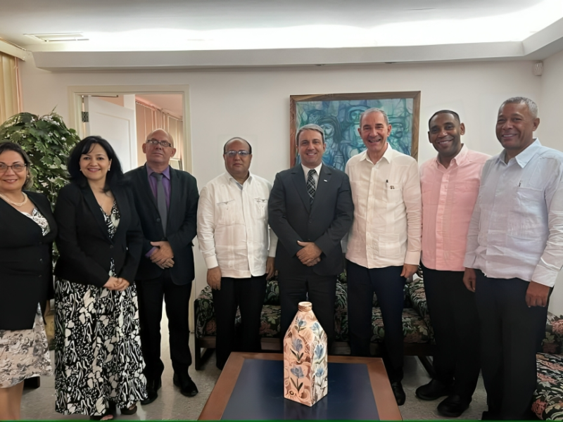 El ministro de Educación Superior de Cuba, Walter Baluja García, visita la República Dominicana
