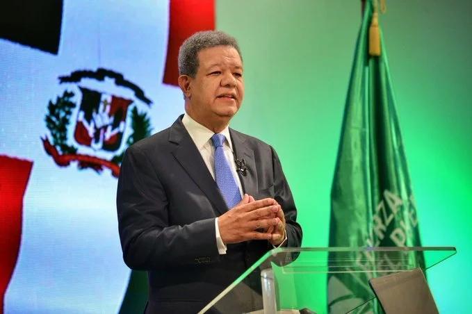 Leonel Fernández responde al gobierno sobre la crisis migratoria y reclama un diálogo nacional